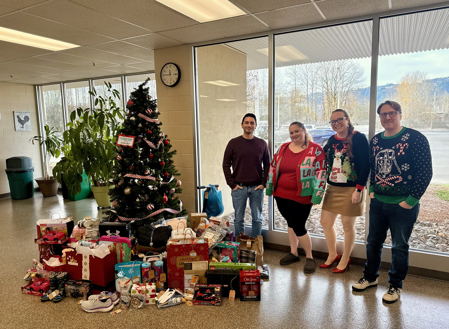 Holiday Giving 2024