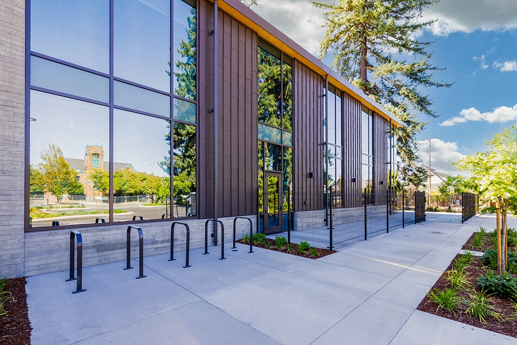 mt-scott-community-ctr-1 Mt. Scott Community Center featuring SpanSeam™, Select Seam®, Box Rib™ and Flush Panel from AEP Span.