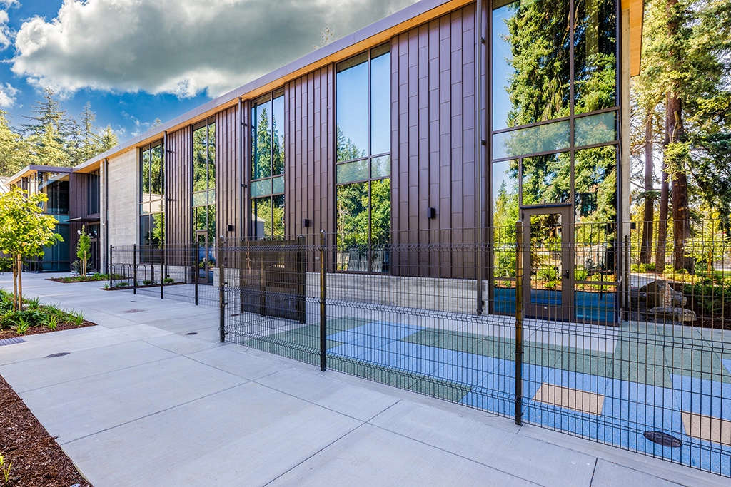 mt-scott-community-ctr-3 Mt. Scott Community Center featuring SpanSeam™, Select Seam®, Box Rib™ and Flush Panel from AEP Span.