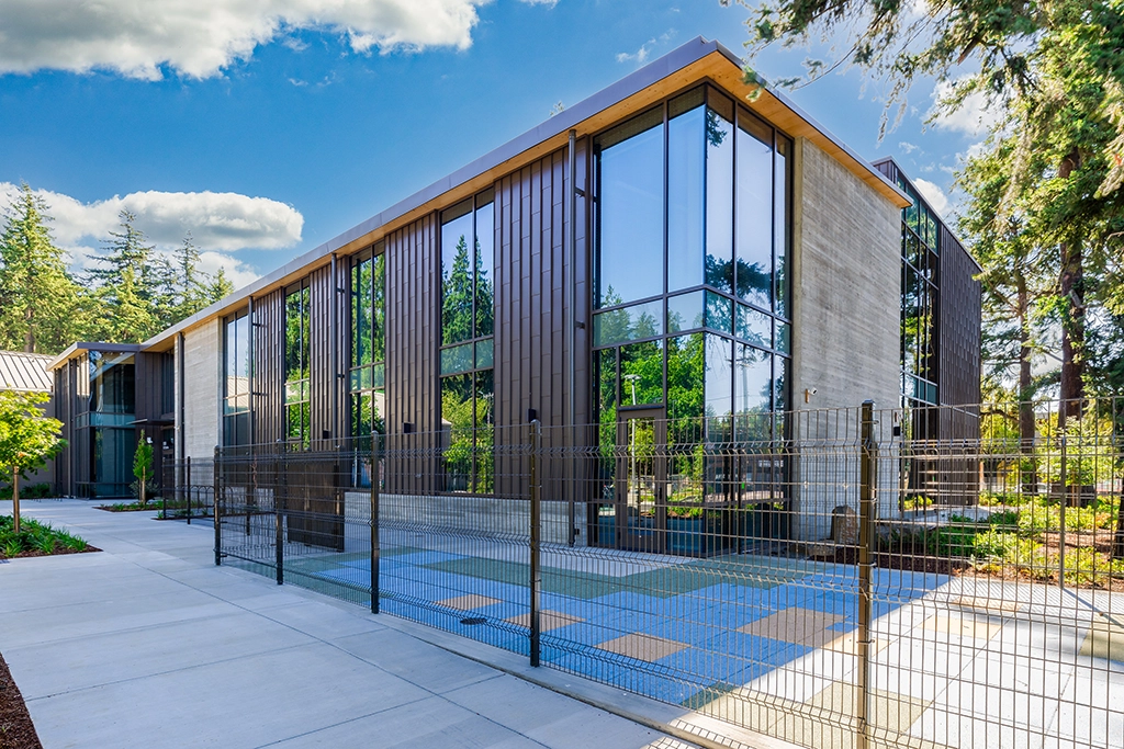 mt-scott-community-ctr-4 Mt. Scott Community Center featuring SpanSeam™, Select Seam®, Box Rib™ and Flush Panel from AEP Span.