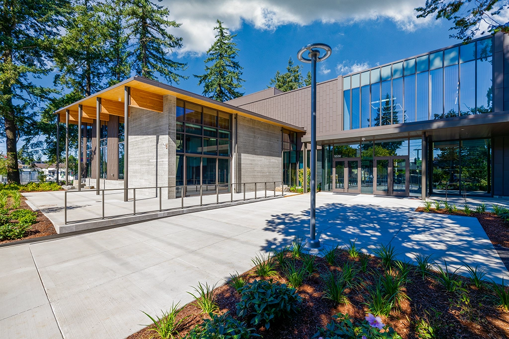 mt-scott-community-ctr-9 Mt. Scott Community Center featuring SpanSeam™, Select Seam®, Box Rib™ and Flush Panel from AEP Span.